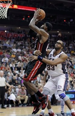 Shelden Williams, LeBron James