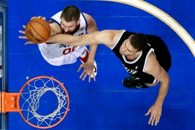 Spencer Hawes, Brook Lopez