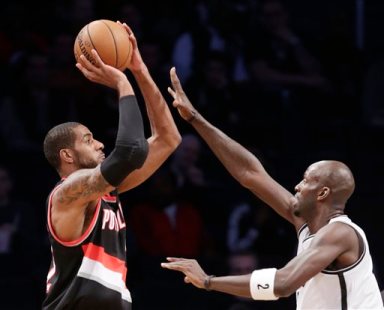 LaMarcus Aldridge, Kevin Garnett