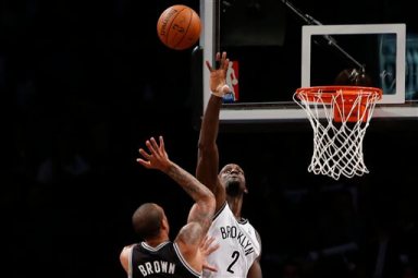 Kevin Garnett , Shannon Brown