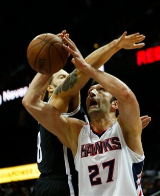 Zaza Pachulia, Deron Williams