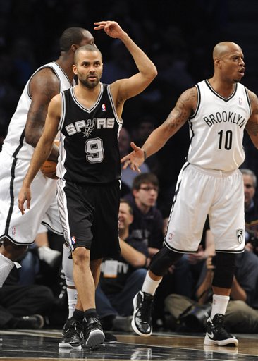 Tony Parker, Keith Bogans