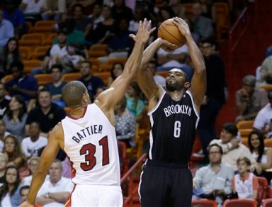 Alan Anderson, Shane Battier