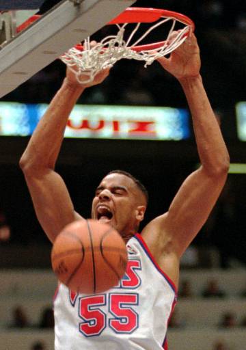 Jayson Williams hit the glass like few others. (AP)