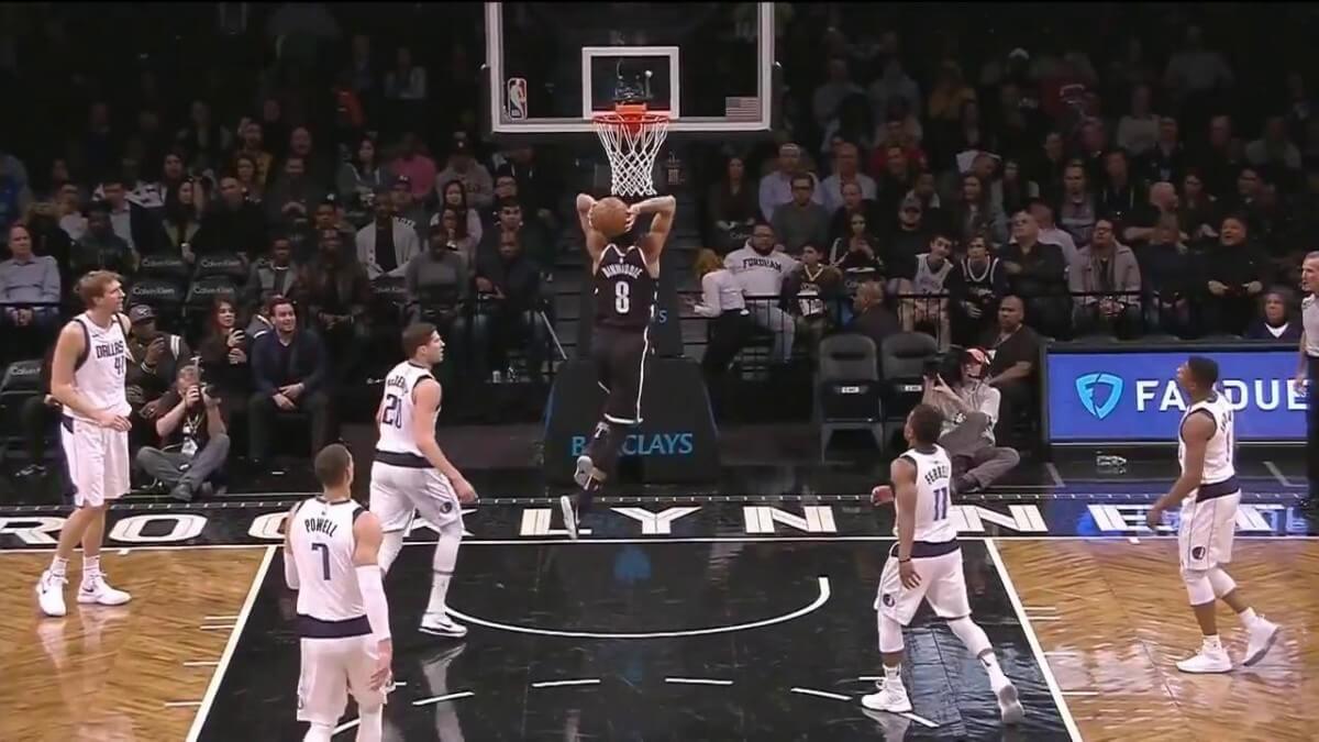 Dinwiddie Dunk