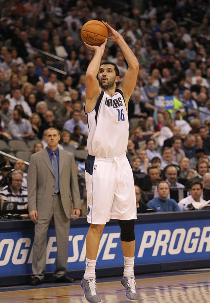 Forward Peja Stojakovic #16 of the Dallas Mavericks takes a shot against the Utah Jazz at American Airlines Center on February 23, 2011 in Dallas, Texas.