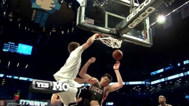 Brook Lopez Ends Ersan Ilyasova With This Poster Dunk (HIGHLIGHT)