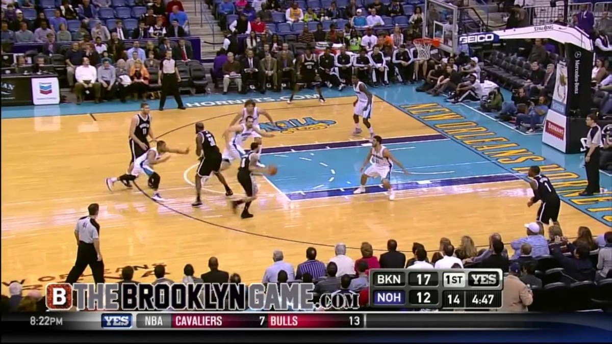 Deron Williams scores 14 points in the first quarter vs. Hornets