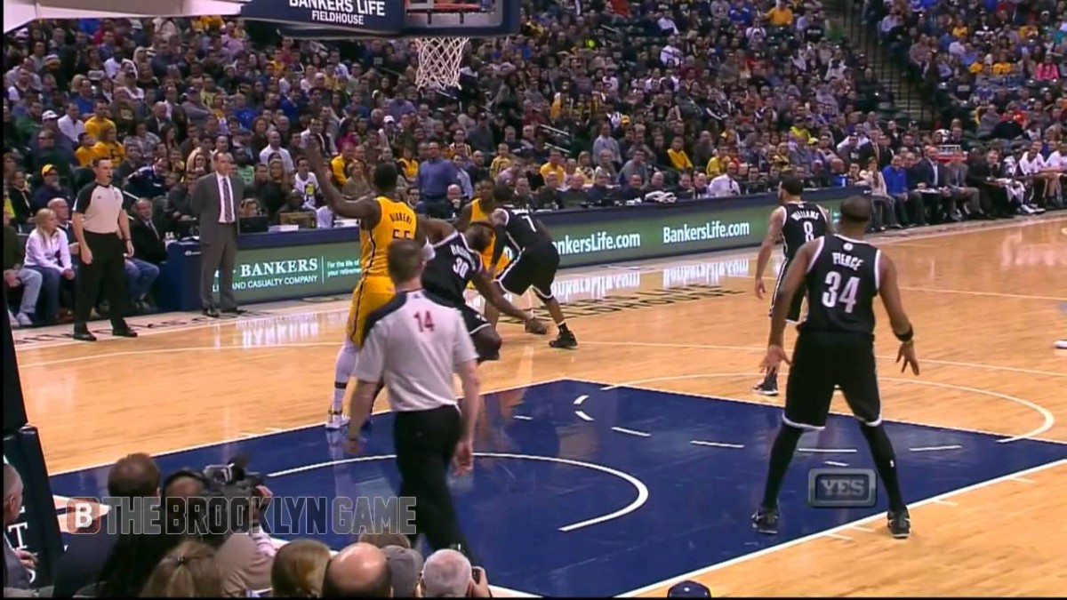 FUNNY: Lance Stephenson dunks on a referee!