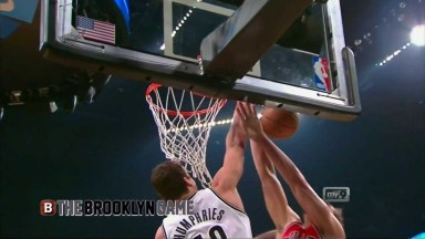 Gerald Wallace does mean things to Joakim Noah’s shot attempt (VIDEO)