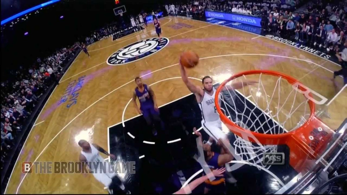 HIGHLIGHT: Deron Williams Dunks!