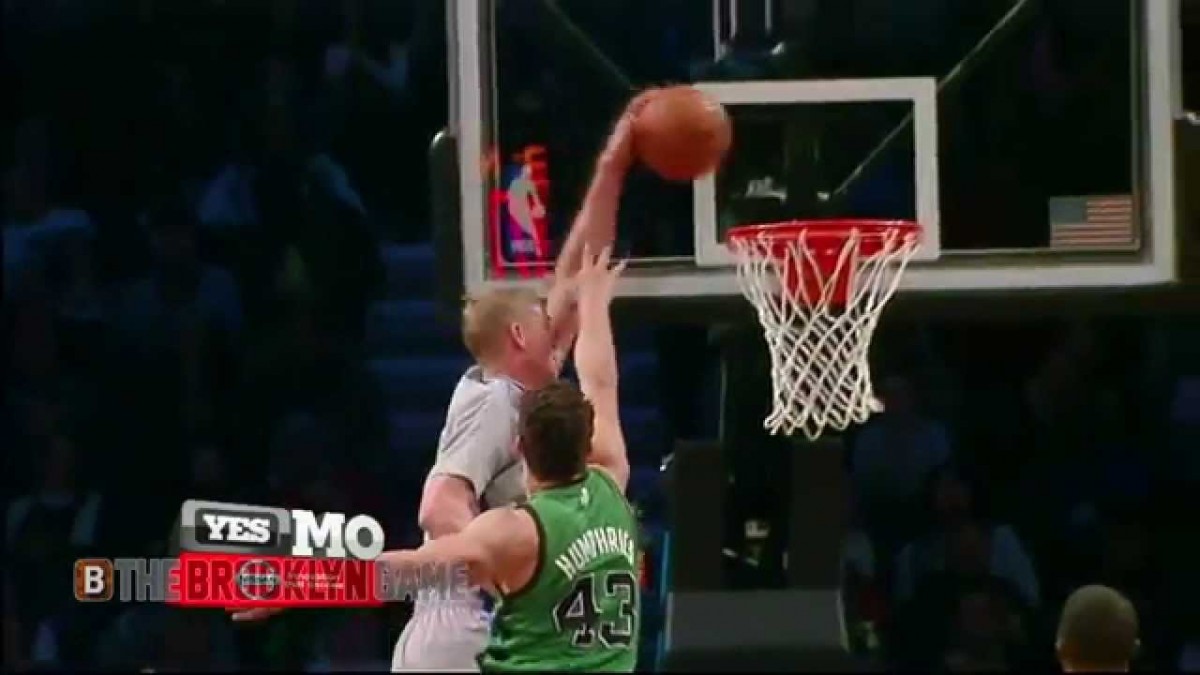 HIGHLIGHT: Mason Plumlee Posterizes Kris Humphries With Lefty Dunk
