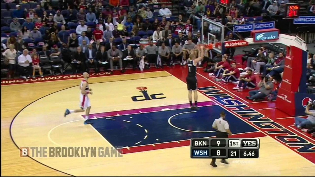 HIGHLIGHT: Mason Plumlee Throws It Down With Two Hands