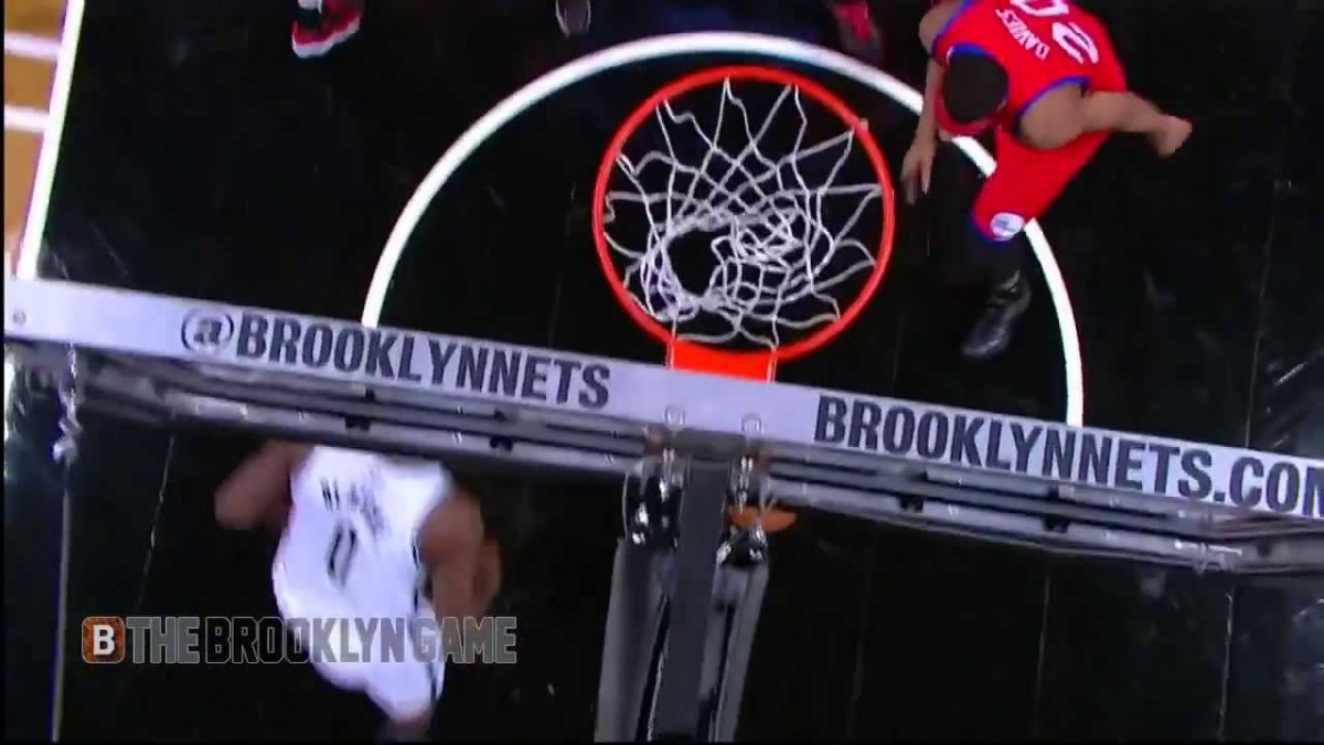 HIGHLIGHT: Nasty Deron Williams crossovers lead to dunk for Andray Blatche