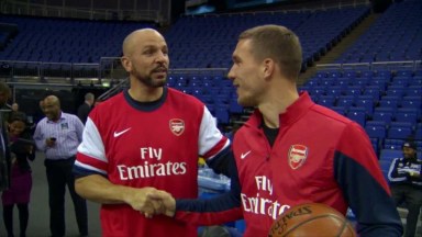 Jason Kidd, Mason Plumlee Play HORSE against Arsenal FC soccer players (VIDEO)