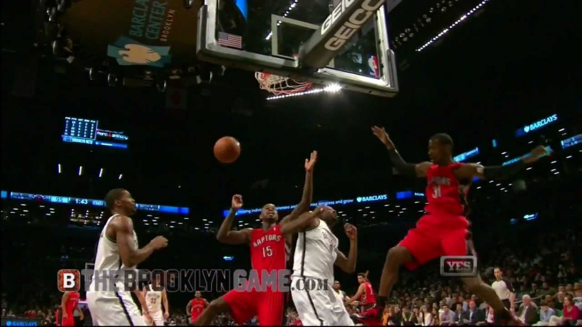 Terrence Ross With Not-Your-Standard-Putback Dunk
