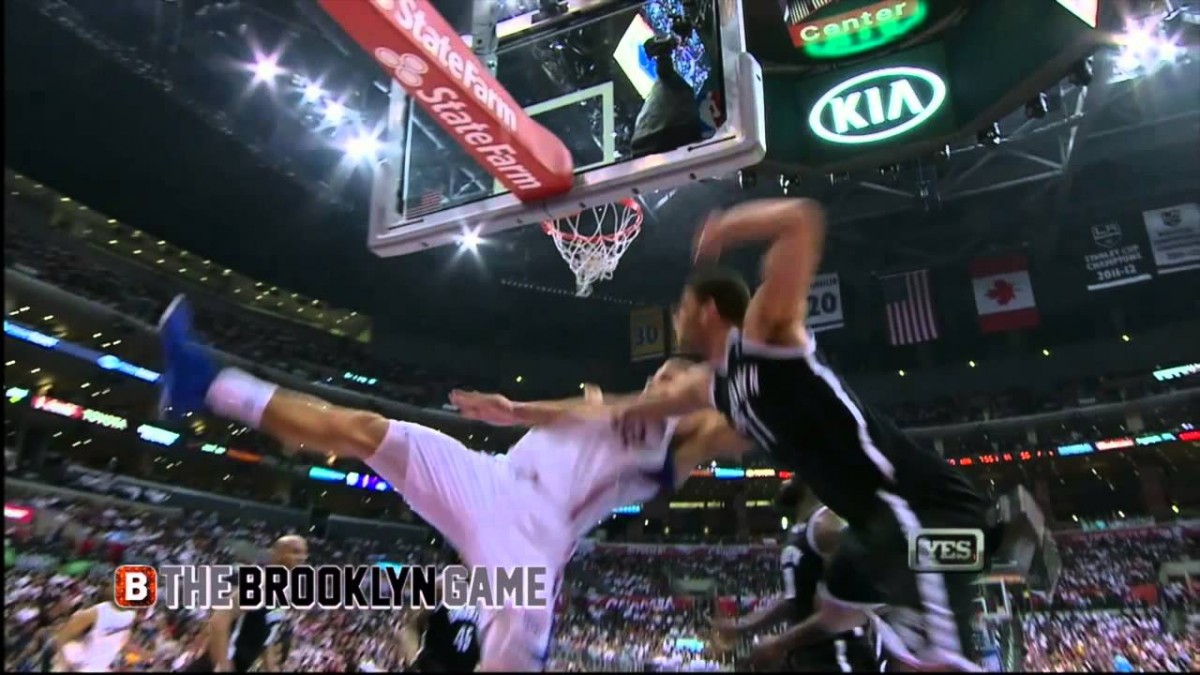 Video: Brook Lopez commits hard foul, stops Blake Griffin dunk
