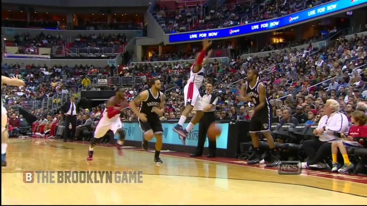 VIDEO: Deron Williams Almost Dunks