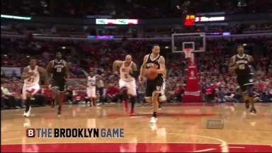 Video: Deron Williams dunks on the fast break