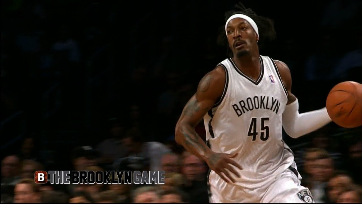 Video: Gerald Wallace dunks on back-to-back plays