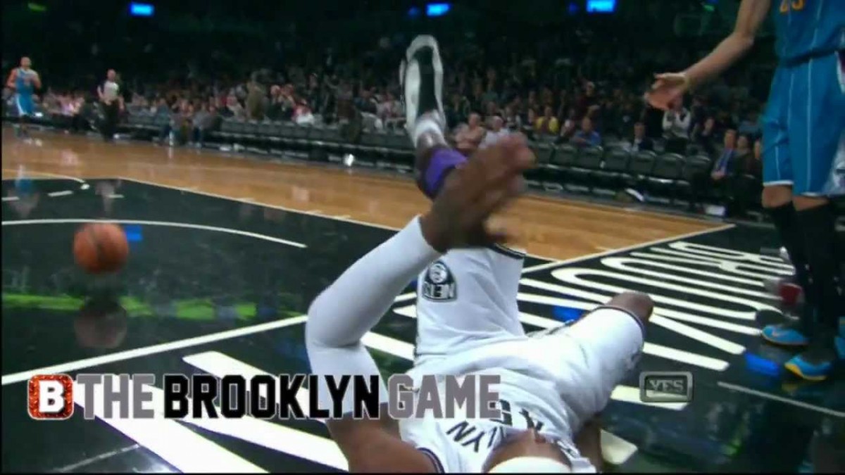Video: Gerald Wallace steals & dunks and-one on Anthony Davis