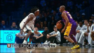 Video: Kobe Bryant crosses up Gerald Wallace