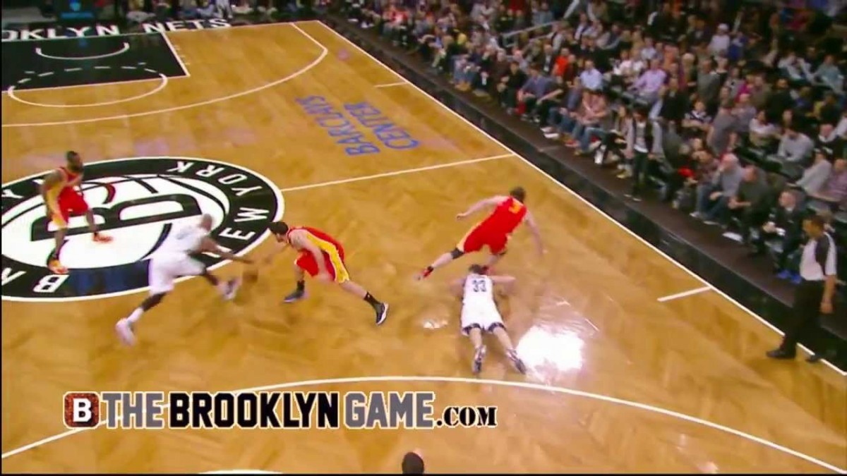 Video: Mirza Teletovic doing his best Gerald Wallace impression
