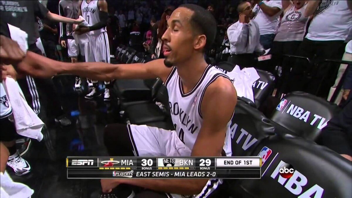 VIDEO: Shaun Livingston hits buzzer-beater from near halfcourt